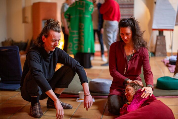 Opleiding familieopstellingen voor deelnemers uit heel Nederland, waaronder Amsterdam, Utrecht , Arnhem , Nijmegen, Rotterdam, Eindhoven, Amersfoort en Zeist