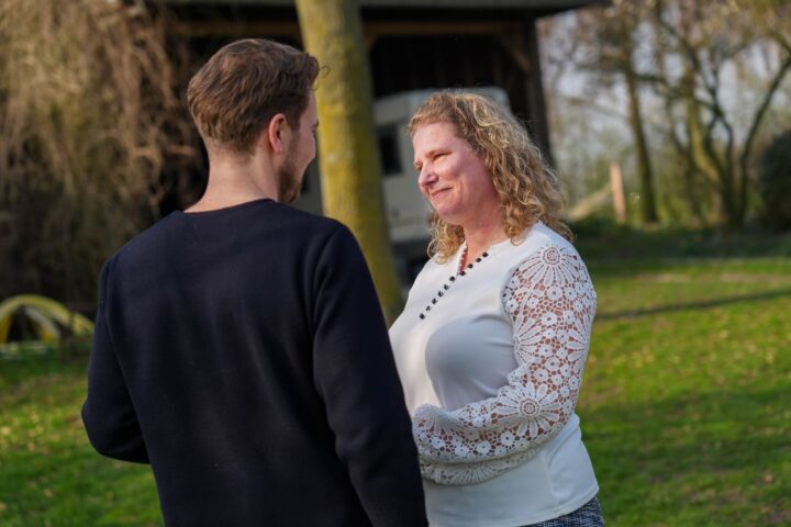 Opleiding familieopstellingen voor deelnemers uit heel Nederland, waaronder Amsterdam, Utrecht , Arnhem, Nijmegen, Rotterdam, Eindhoven, Amersfoort en Zeist